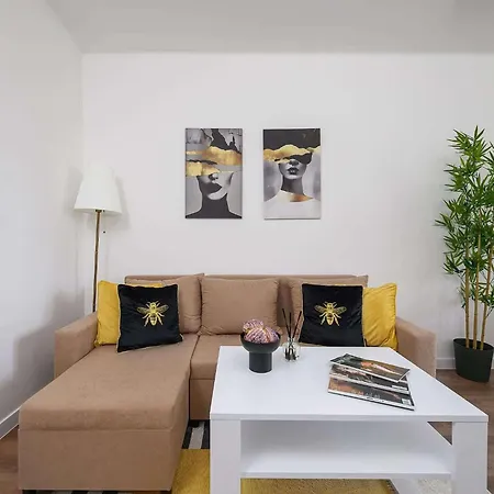 Flat On Pereca 公寓 华沙